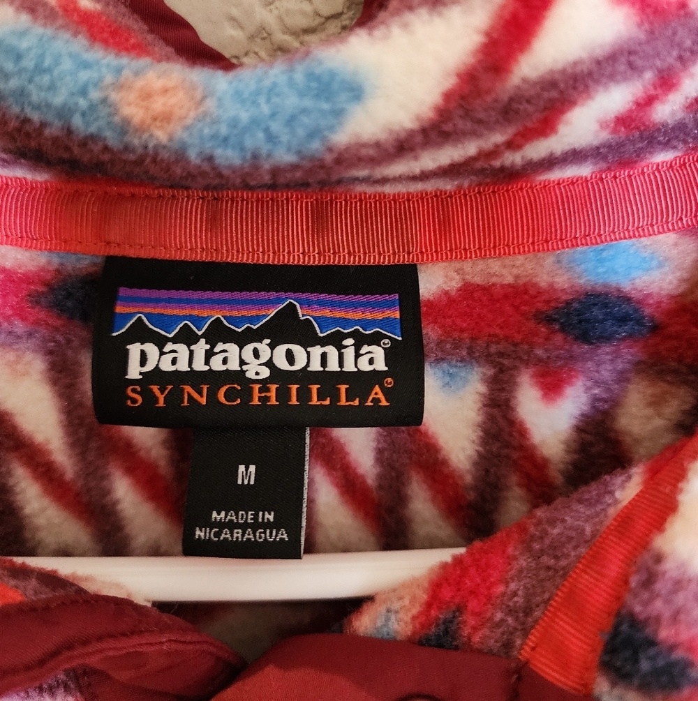 Patagonia Lightweight Synchilla® Snap-T® Pullover Size Medium Aztec Style - Picture 3 of 5